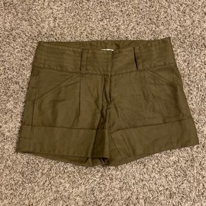 6 DIANNE VON FURSTENBERG OLIVE JONAH SHORTS